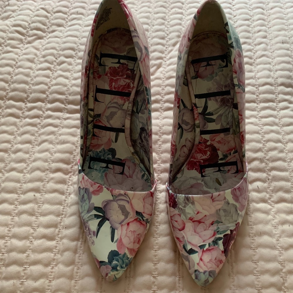 Dress shoes